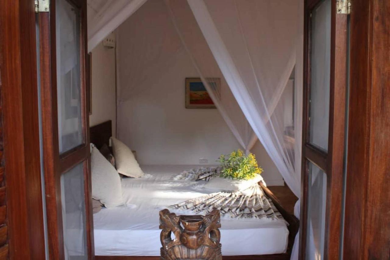 Beach House Michamvi 3*